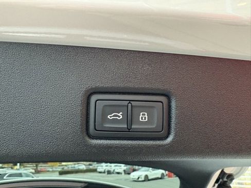 New 2025 Audi Q5 Premium Plus image 33