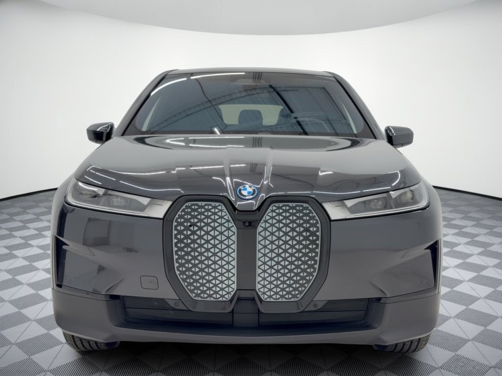 Used 2024 BMW iX xDrive50 AWD/4WD image 6