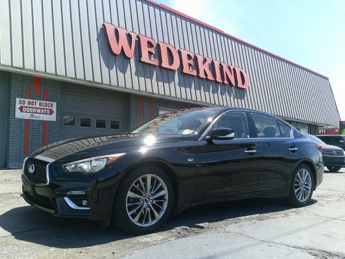 Used 2019 INFINITI Q50 Luxe w/ Essential Package (3.0T Luxe) AWD/4WD image 2