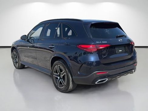 Used 2023 Mercedes-Benz GLC 300 image 5