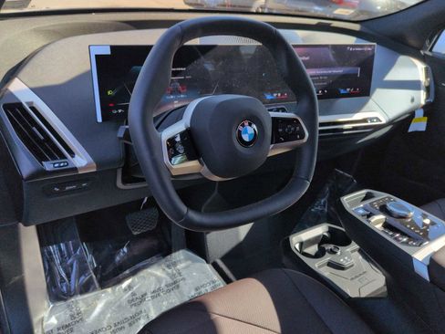 New 2026 BMW iX xDrive60 w/ Premium Package AWD/4WD image 10