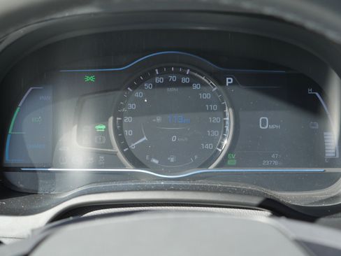 Used 2018 Hyundai Ioniq Limited w/ Limited Ultimate Package 03 image 8