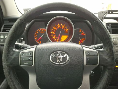 Used 2013 Toyota 4Runner SR5 image 16