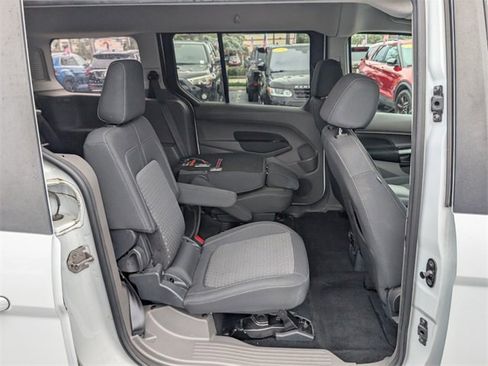 Used 2022 Ford Transit Connect XLT image 17