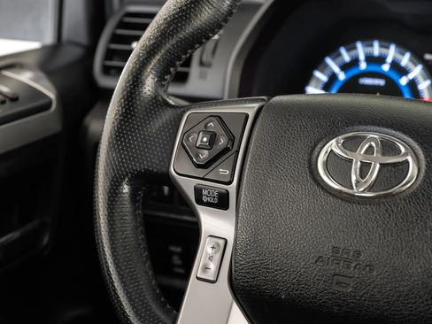 Used 2016 Toyota 4Runner Limited image 17