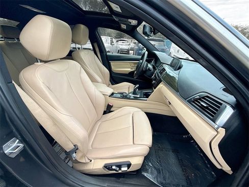 Used 2017 BMW 330i Sedan image 32