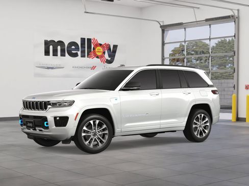 New 2024 Jeep Grand Cherokee Overland w/ Trailer Tow Package image 2