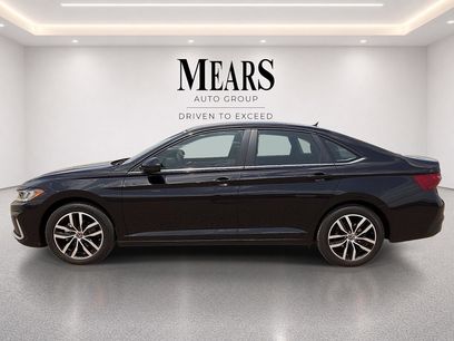 Used 2025 Volkswagen Jetta SE