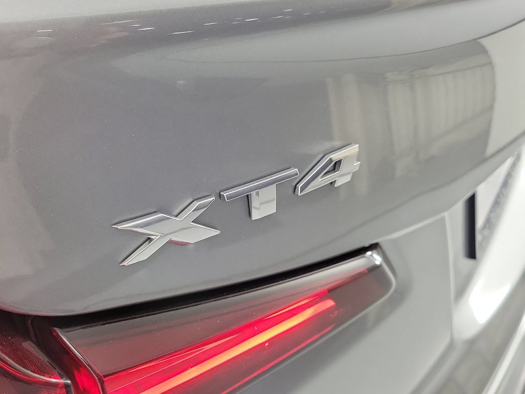 Certified 2025 Cadillac XT4 Premium Luxury FWD image 5