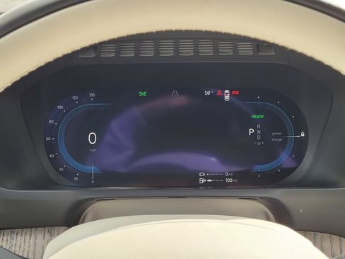 Certified 2024 Volvo XC90 T8 Plus image 19