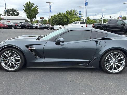 Used 2019 Chevrolet Corvette Z06 RWD image 8