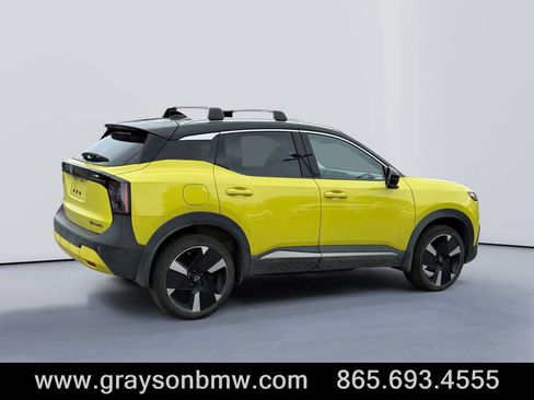 Used 2026 Nissan Kicks SR w/ Cold Weather Package AWD/4WD image 3
