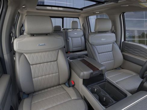 New 2025 Ford F250 Platinum w/ Platinum Plus Package image 10