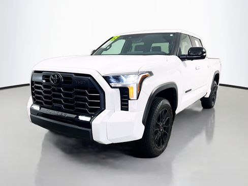 Used 2025 Toyota Tundra Limited w/ TRD Off-Road Package AWD/4WD image 10