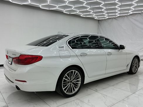 Used 2018 BMW 530e RWD image 12