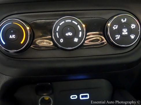 Used 2024 Chevrolet Trax LS w/ Driver Confidence Package image 21