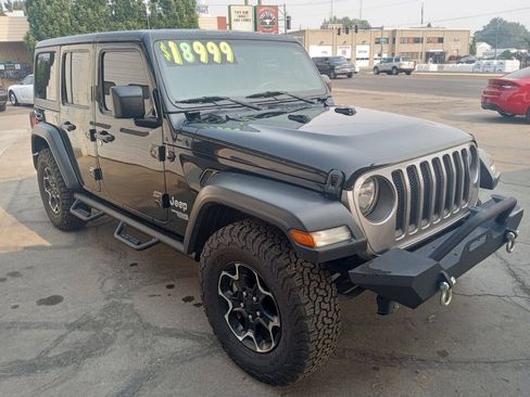 Used 2018 Jeep Wrangler Unlimited Sport AWD/4WD image 8