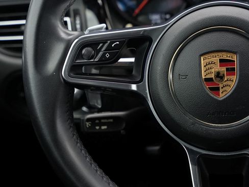 Used 2019 Porsche Macan AWD/4WD image 9