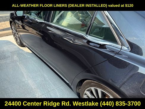 Used 2019 Lincoln Continental Select w/ Continental Climate Package AWD/4WD image 7
