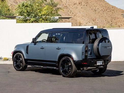 New 2026 Land Rover Defender 110 X-Dynamic SE image 9