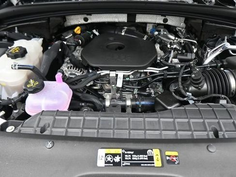 New 2026 Jeep Grand Cherokee Altitude image 21