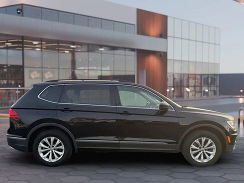 Used 2018 Volkswagen Tiguan SE image 11