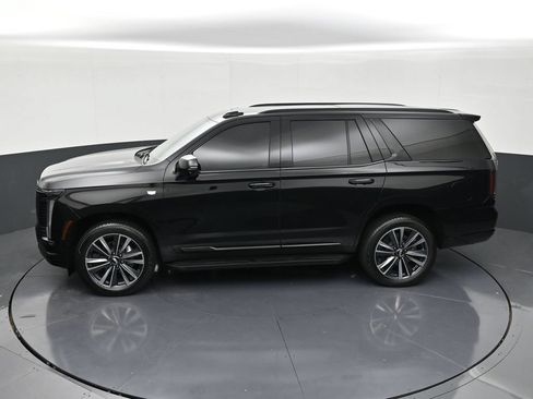 Used 2025 Cadillac Escalade Sport RWD image 16