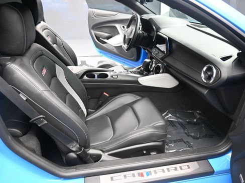 Used 2023 Chevrolet Camaro SS RWD image 17