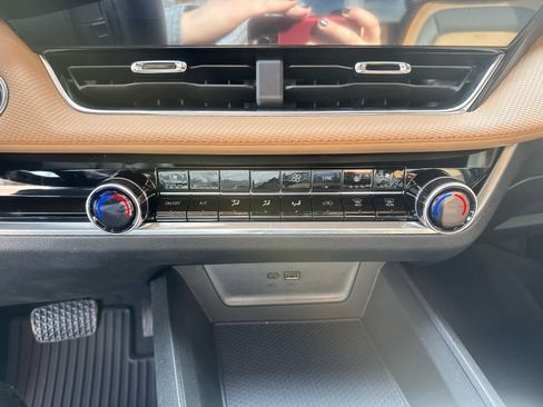 New 2026 Chevrolet Equinox ACTIV w/ Convenience Package III image 25