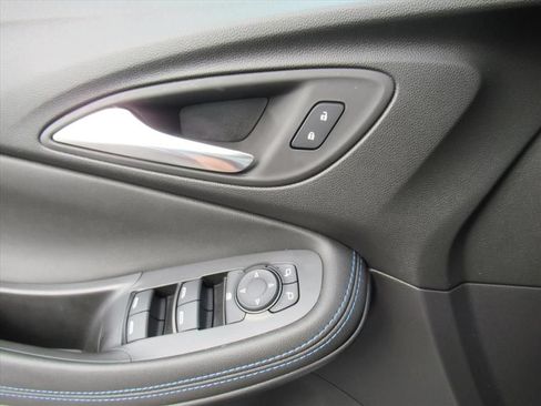 Used 2026 Buick Encore GX Sport Touring w/ Advanced Technology Package FWD image 20