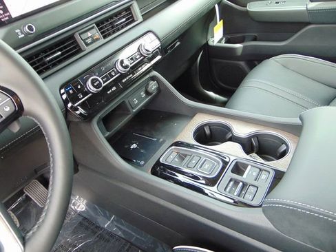 New 2026 Honda Pilot Elite image 14