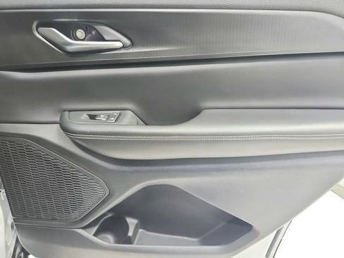 Used 2023 Jeep Grand Cherokee L Laredo RWD image 46