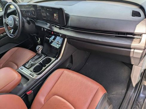 Used 2024 Kia Carnival SX FWD image 22