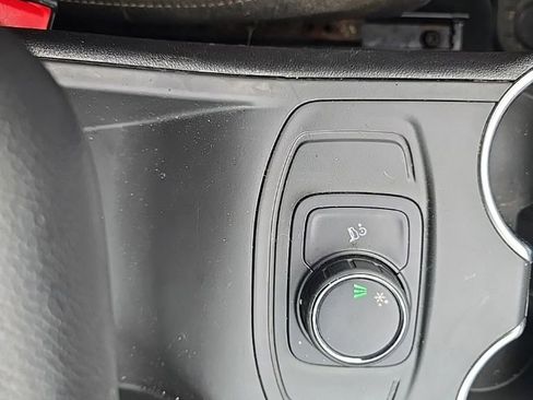 Used 2019 GMC Terrain SLE FWD image 12