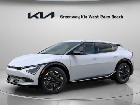 New 2026 Kia EV6 Wind RWD image 4