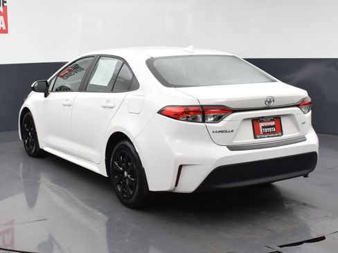 Used 2024 Toyota Corolla LE FWD image 3