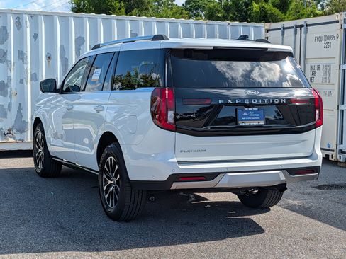 Certified 2025 Ford Expedition Platinum AWD/4WD image 7