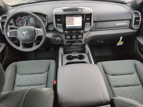 New 2026 RAM 1500 Big Horn AWD/4WD image 26