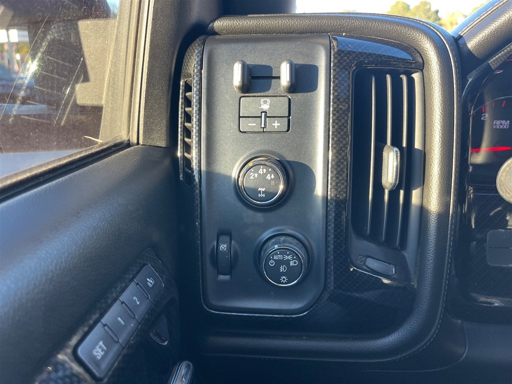 Used 2015 GMC Sierra 2500 SLT w/ Duramax Plus Package AWD/4WD image 16