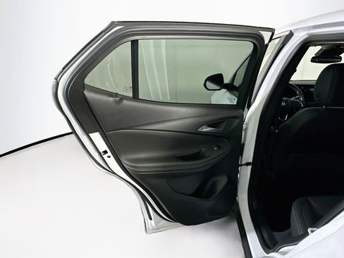 Used 2025 Buick Encore GX Preferred FWD image 27