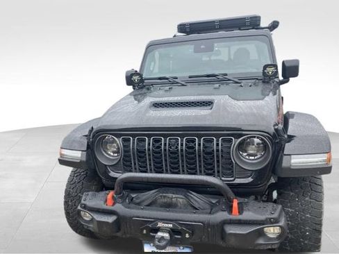 Used 2024 Jeep Gladiator Mojave AWD/4WD image 7