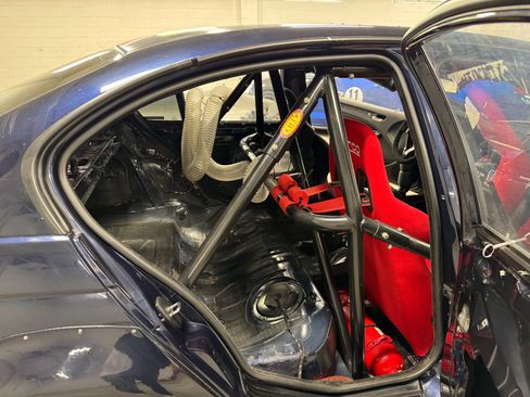 Used 2003 BMW 325i Sedan image 69