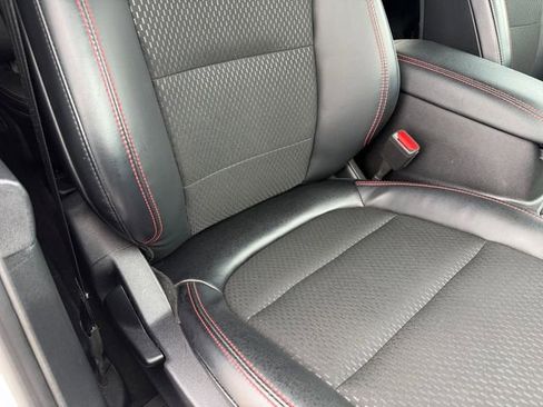 Used 2025 Ford Escape ST-Line image 9