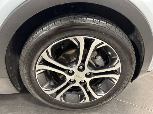 Used 2018 Chevrolet Bolt Premier w/ Driver Confidence II Package FWD image 14