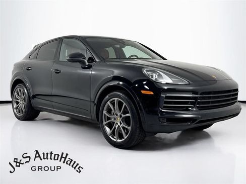 Used 2023 Porsche Cayenne Platinum Edition AWD/4WD image 1