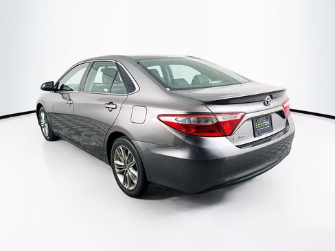 Used 2015 Toyota Camry SE FWD image 5