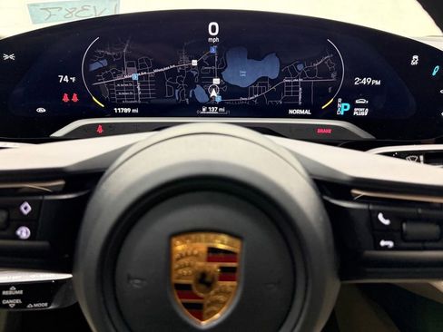 Used 2022 Porsche Taycan 4S AWD/4WD image 22