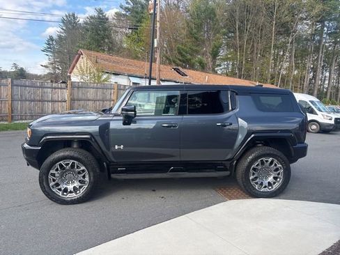 Used 2025 GMC Hummer EV 3X AWD/4WD image 4