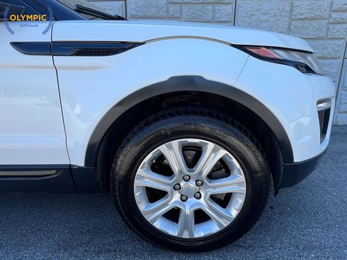 Used 2016 Land Rover Range Rover Evoque SE Premium image 11