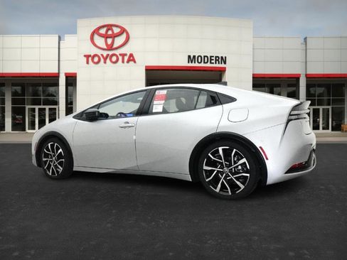 New 2026 Toyota Prius Plug-In Hybrid image 12